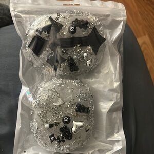 Black and Silver Apple Headphone Case